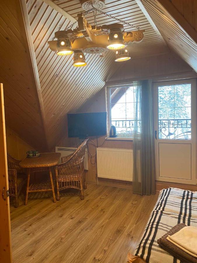 Писанка Плюс Hotel Yaremche Bagian luar foto